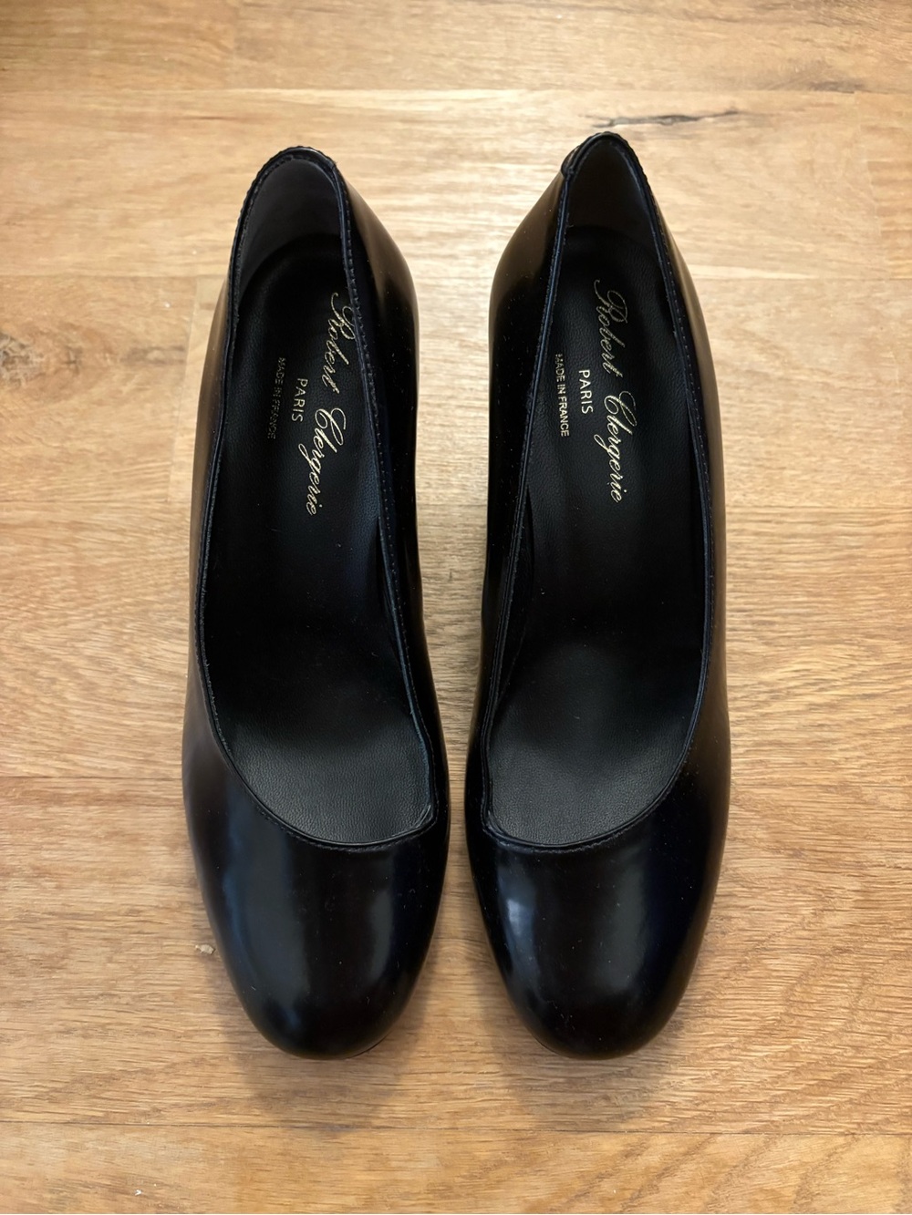 Robert Clergerie Black Leather Round-Toe Pumps NWOT